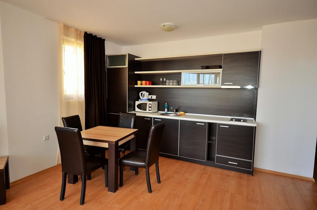 Aparthotel Millennium Apart Complex à Sveti Vlas Extérieur photo