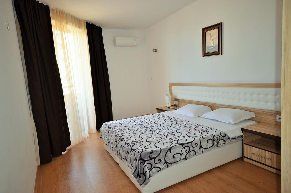 Aparthotel Millennium Apart Complex à Sveti Vlas Extérieur photo