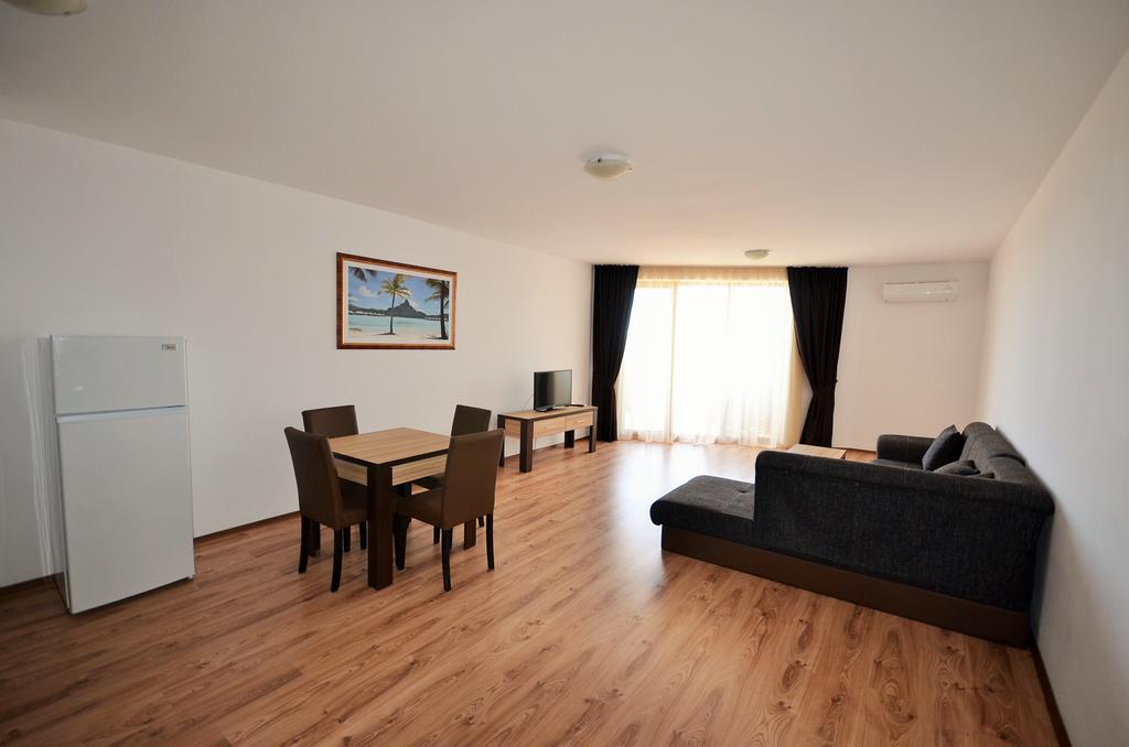 Aparthotel Millennium Apart Complex à Sveti Vlas Extérieur photo